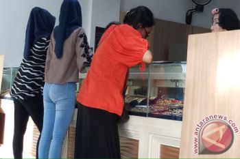 Jelang Akhir Tahun, Harga Emas Perhiasan Naik 