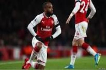 Arsenal hancurkan Huddersfield 5-0