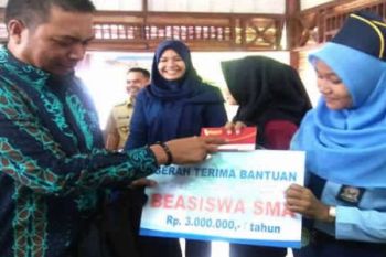 Jalan Berliku Warga Pelalawan Peroleh Pendidikan 