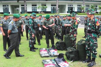 Taruna Akmil Latihan Praja Bhakti di Wonogiri 