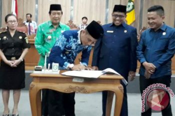 RAPBD Kotawaringin Timur 2018 Disahkan 