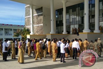 Pemkab Mimika ingatkan ASN tidak libur sepihak