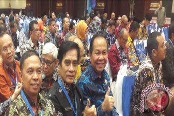 Wali Kota Lomban Hadiri Rakorwasdanas