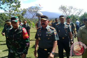 Kodam Udayana Bhakti Sosial Posko Pengungsian Rendang