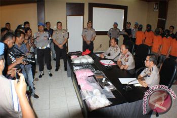 Polda Kepri Ungkap Peredaran Narkotika Bandara RHF