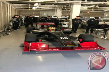 Pebalap Rio Haryanto Tuntaskan Tes Singkat Super Formula 