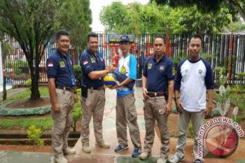 Rutan Baturaja dapat bantuan alat olahraga 
