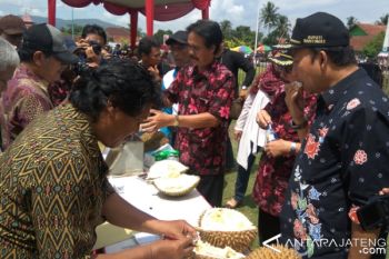 Bupati Banyumas Dorong Pengembangan Budi Daya Durian 
