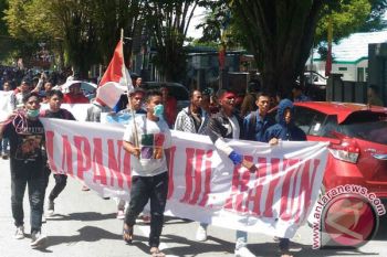 HUT Tolitoli Diwarnai Demontrasi