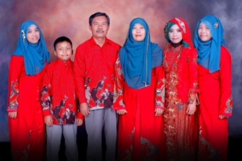 Sutyarso Anak Petani Jadi Guru Besar Biomedik Unila