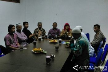 Pemkot Surakarta Larang SD Gunakan Buku IPS Terpadu 