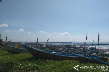 Nelayan Teluk Penyu Tidak Melaut Pascagempa