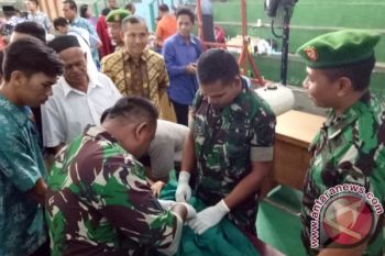 Kodim Kapuas Gelar Sunat Massal 140 Anak 