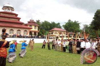 Festival Galanggang Siliah Baganti Bangkitkan Budaya Tradisional di Tanah Datar