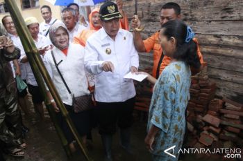 Korban Gempa di Pekalongan Peroleh Bantuan