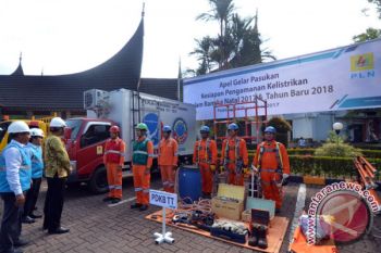 Ratusan Petugas PLN Siap Tak Libur Natal dan Tahun Baru, Atasi Gangguan Listrik