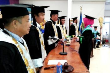 Politeknik Muara Teweh Wisuda 51 Mahasiswa