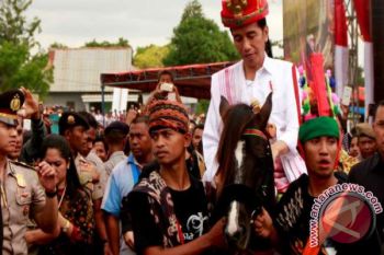 Jokowi  Menunda Kunjungannya ke NTT