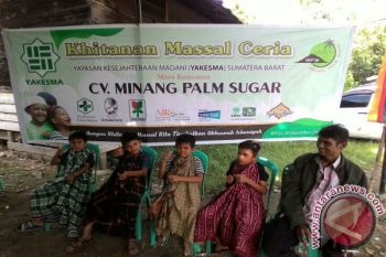 Yakesma Sumbar Gelar Khitanan Massal di Solok Selatan