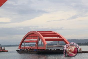Pemerintah tetap lanjutkan pembangunan jembatan panjang Holtekam