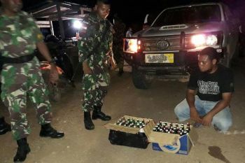 TNI sita ratusan botol minuman keras di Boven Digoel