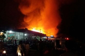 Ditinggal Natal, Rumah Chiwil Hangus Terbakar