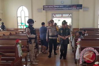 Wabup Bartim dan Kapolres Cek Gereja dan Pos Pengamanan