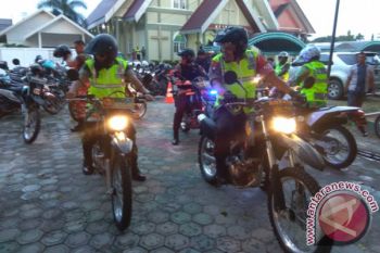Kapolda dan Danrem Gunakan Motor Trail Cek Gereja di Palangka Raya