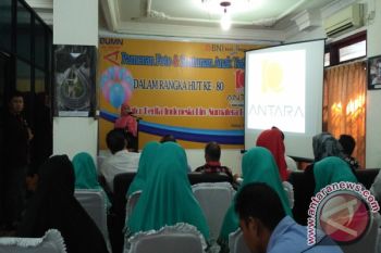 HUT ke-80 LKBN Antara Biro Sumbar Santuni Anak Yatim