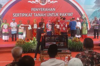 Presiden Lakukan "Teleconference" Dengan Warga Sultra