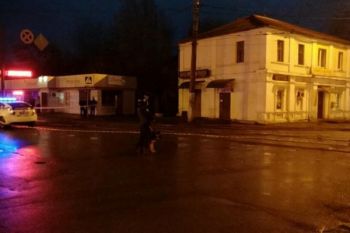 Man with explosives takes 11 hostages in Ukraine