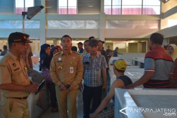 Bupati Batang sidak kesiapan pasar baru 