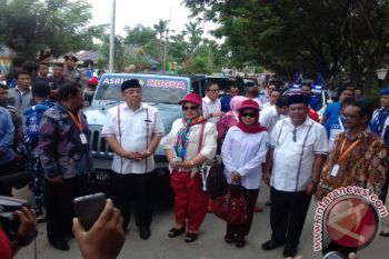 Asrun-Hugua Resmi Mendaftar Ke KPU Sultra 