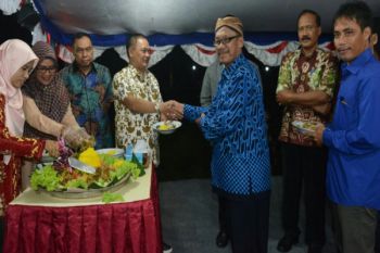 Akhirnya Dua Desa di Lamandau Dialiri Listrik