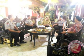 Kapolda Lampung Silaturahim Ke Tokoh Adat 