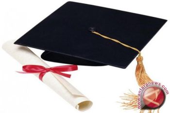 Pejabat Polda Sulsel raih gelar Doktor UNM