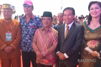 Belasan Tahun Menduda, Gubernur Kalteng Diharapkan Bekerja Optimal Usai Menikah
