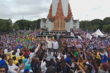 Bapaslon Appi-Cicu Deklarasi Di Monumen Mandala