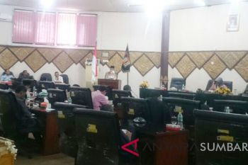 Awal tahun, Padang ajukan tiga ranperda perubahan tentang retribusi