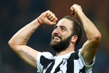 Gol sematang wayang Higuain dekatkan Juve ke final Piala Italia