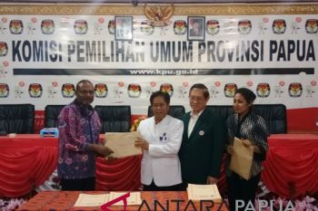 IDI Papua serahkan hasil tes kesehatan paslon ke KPU