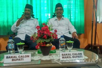 Bacabup Dafir Daftar Hari Pertama ke KPU Bondowoso (Video)