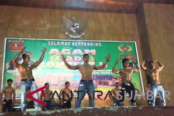 Cari bibit atlet binaragawan, tiga club fitnes di Lubukbasung gelar Agam Body Contes