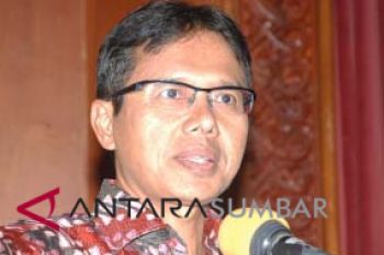 Pemberian gelar adat Minang kepada presiden ditunda menunggu masa berkabung wafatnya Raja Pagaruyuang