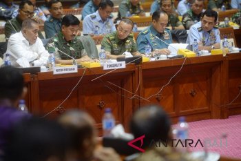 Raker DPR dengan Menhan dan Panglima TNI