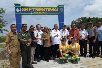 Wagub Nasrul Abit resmikan Pasar Ikan Higienis di Sikakap
