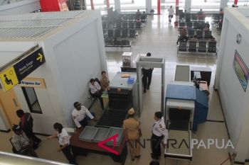Wabup Jayawijaya minta maskapai penerbangan tambah jadwal