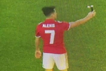 Putaran keempat Piala FA debut perdana Alexis Sanchez di MU