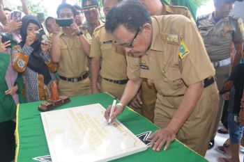 Bupati Sinjai minta Pemdes manfaatkan kantor desa