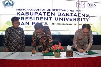 Pemkab Bantaeng-Jababeka tandatangani MoU infrastruktur